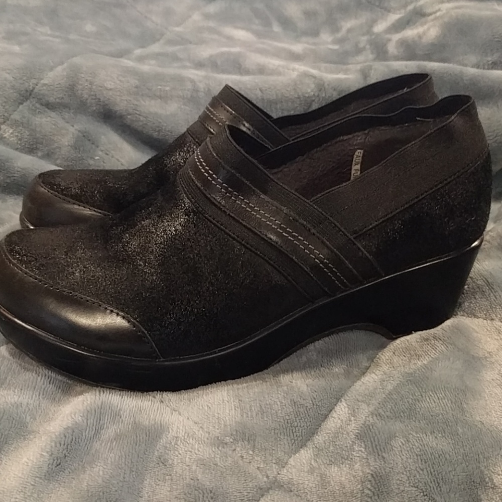 Jambu clogs